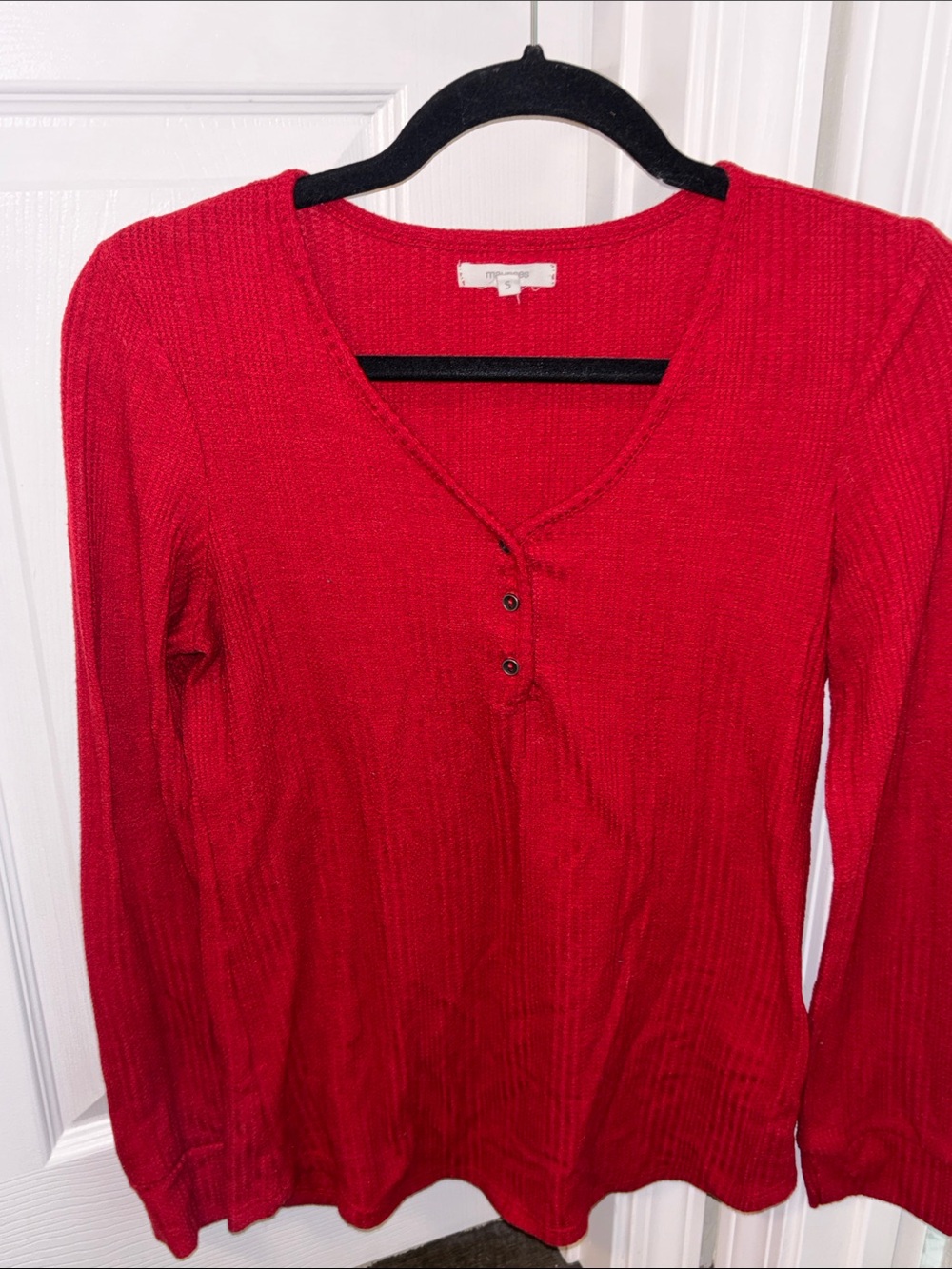 Women’s Red Ribbed V-Neck Long Sleeve Top